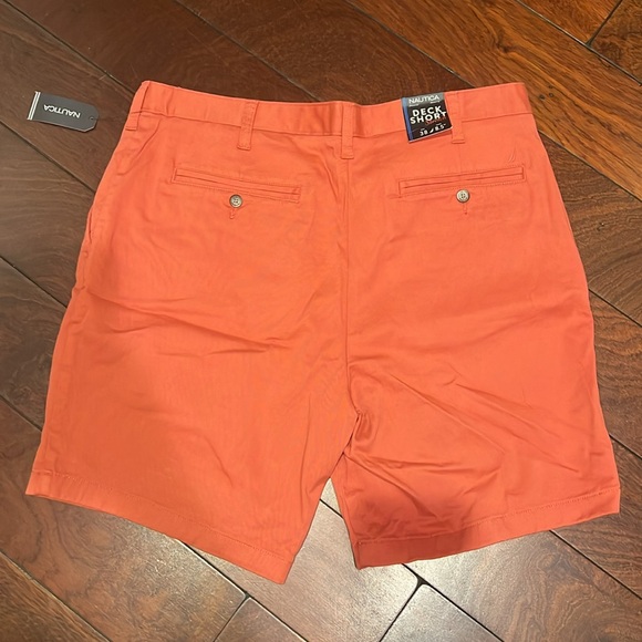 Nautica 8.5” inseam deck shorts - Picture 3 of 3